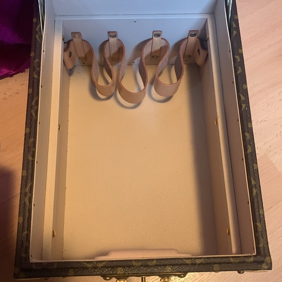 RARE Louis Vuitton Vintage Monogram Boite Flacons Train trunk. Almost mint! - Picture 11 of 13